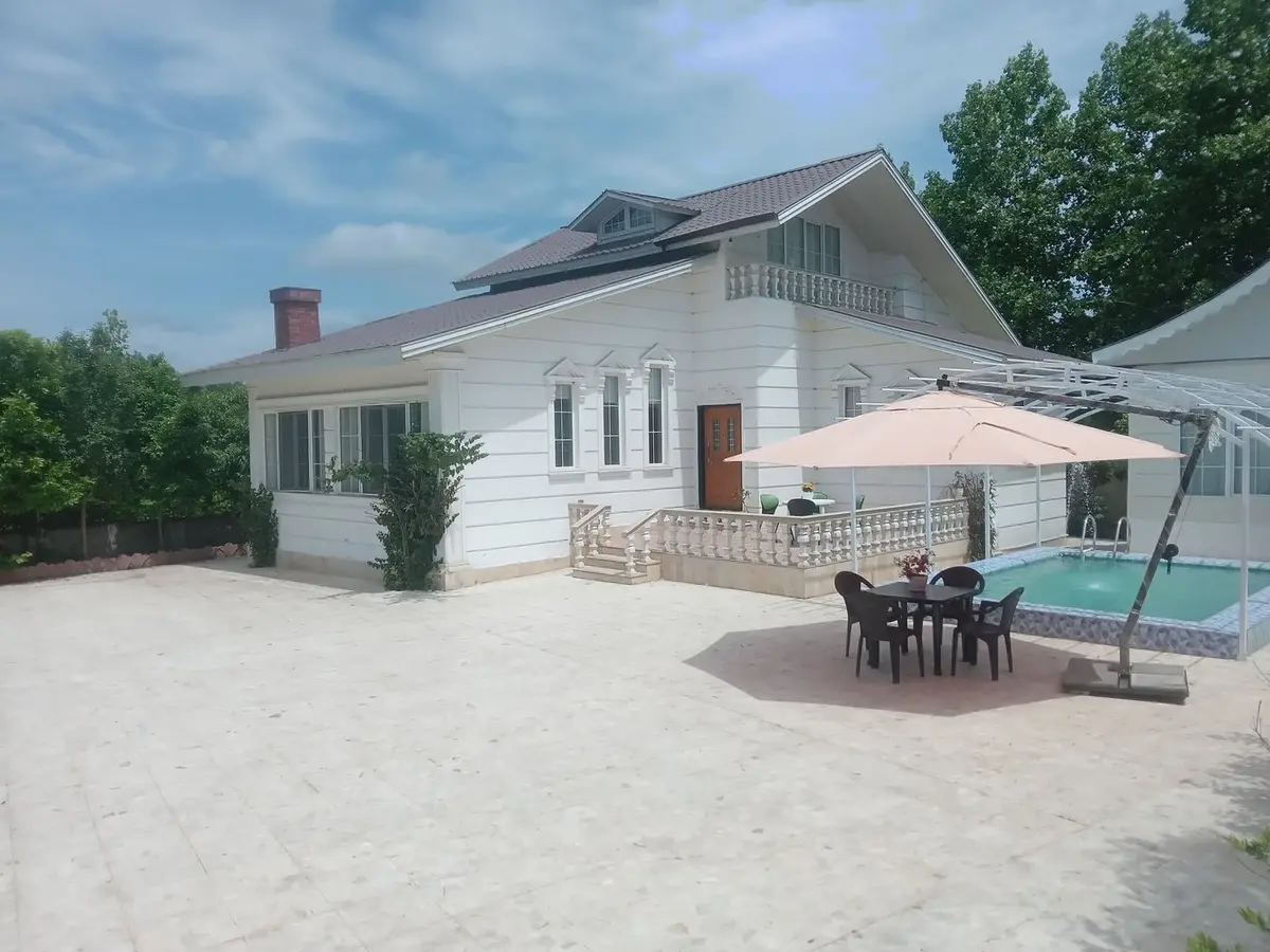 ویلا سه خوابه استخردار قصر سفید