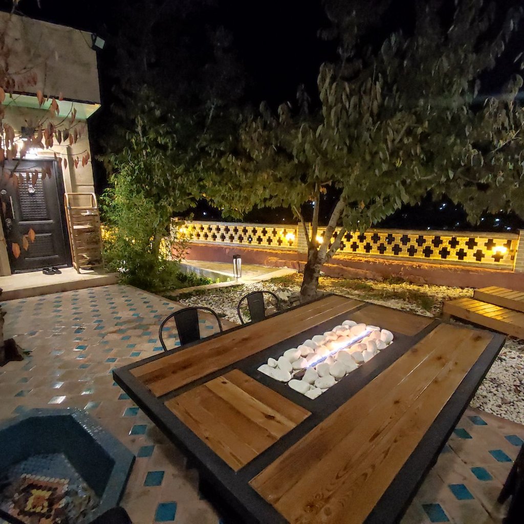 یک خوابه جکوزی دار گیلاس