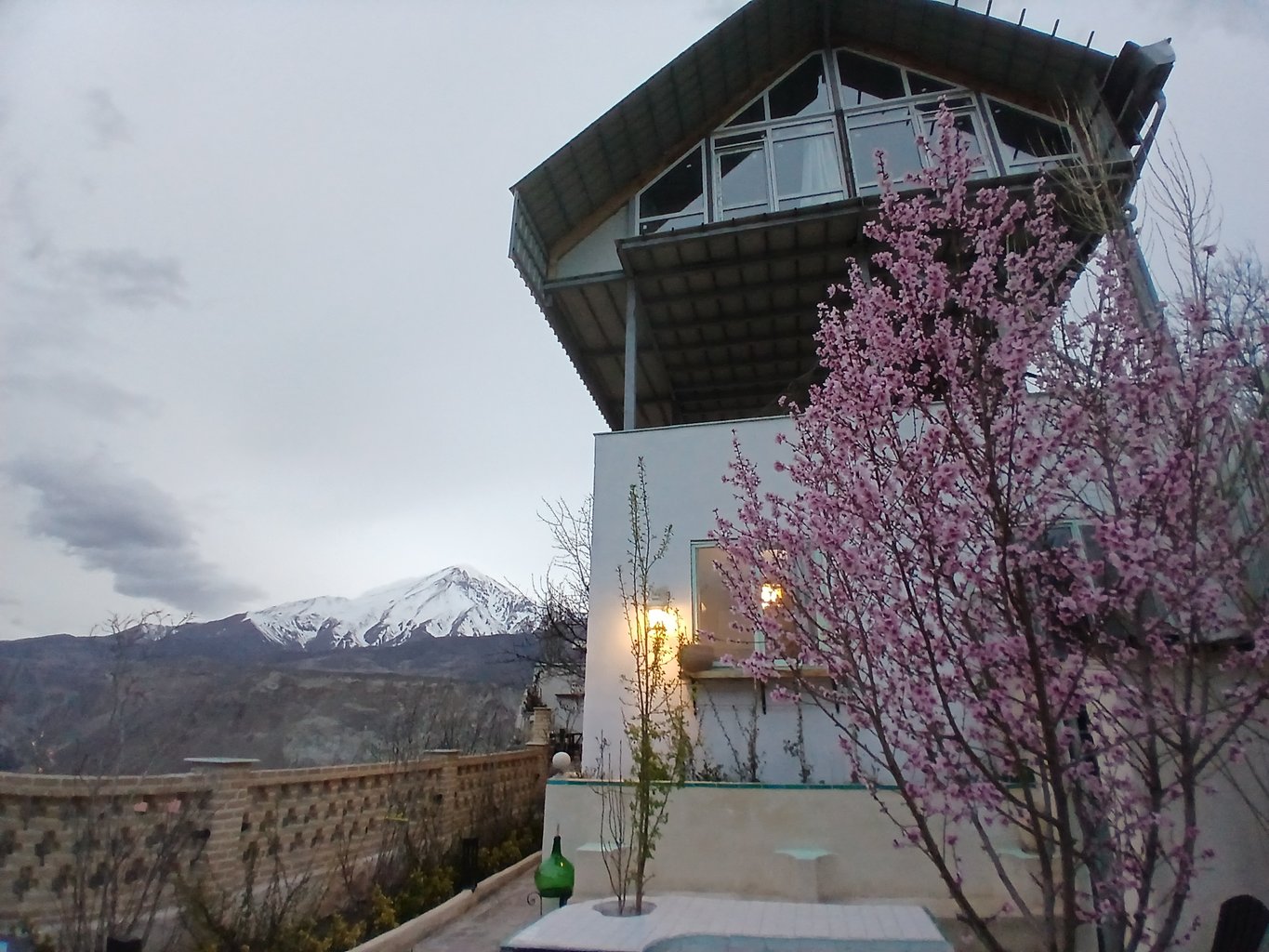 مجتمع اقامتی گیلاس 2 - واحد امیری 2