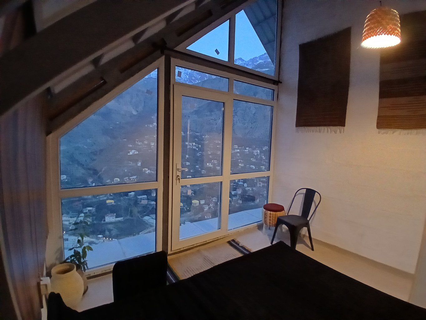 مجتمع اقامتگاهی گیلاس 2 - واحد امیری 2