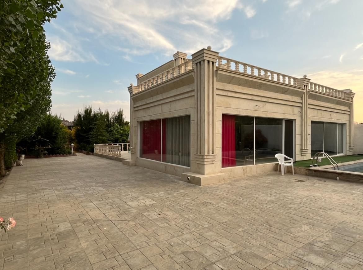 ویلا دوخوابه دوبلکس استخردار آبگرم باغ بهشت ۱