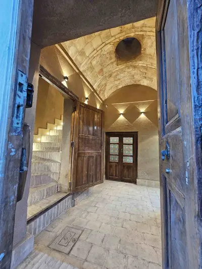 بومگردی آبابا - واحد کاه گلی