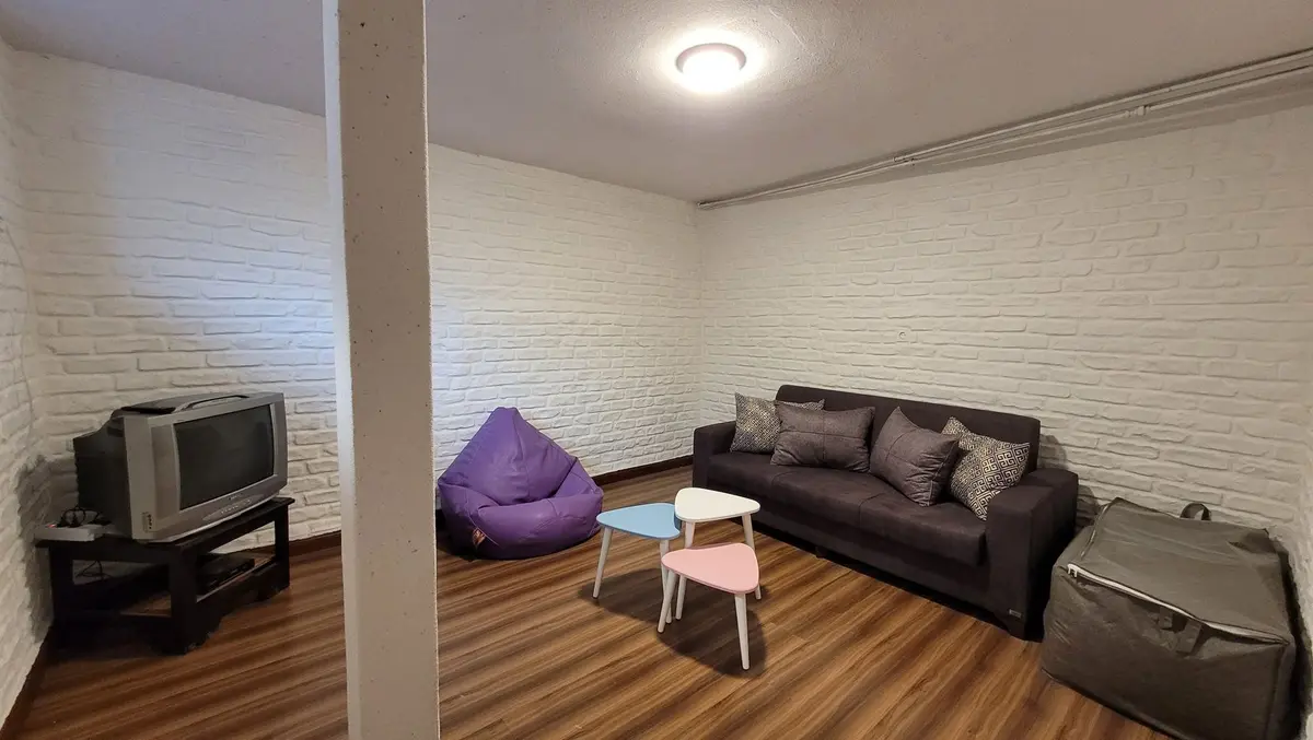 سوئیت یک خوابه قندهاری شریعتی