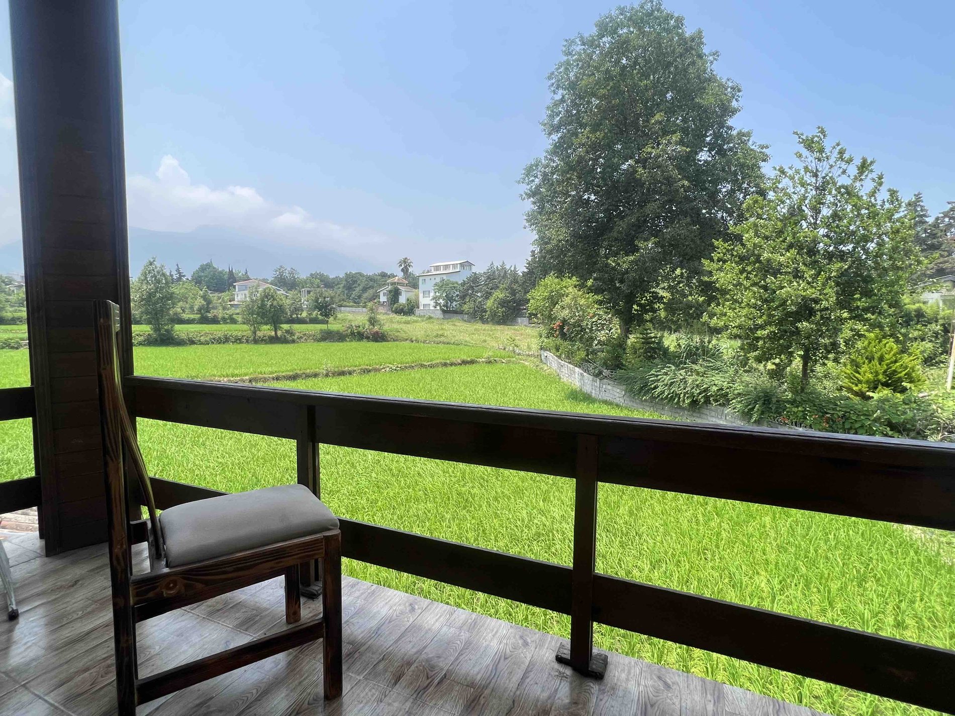 سه خوابه استخردار آبگرم آویدر