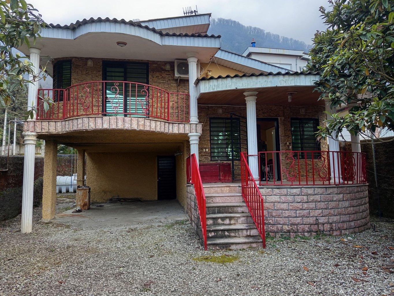 ویلا دوخوابه جنگلی سنگسرا