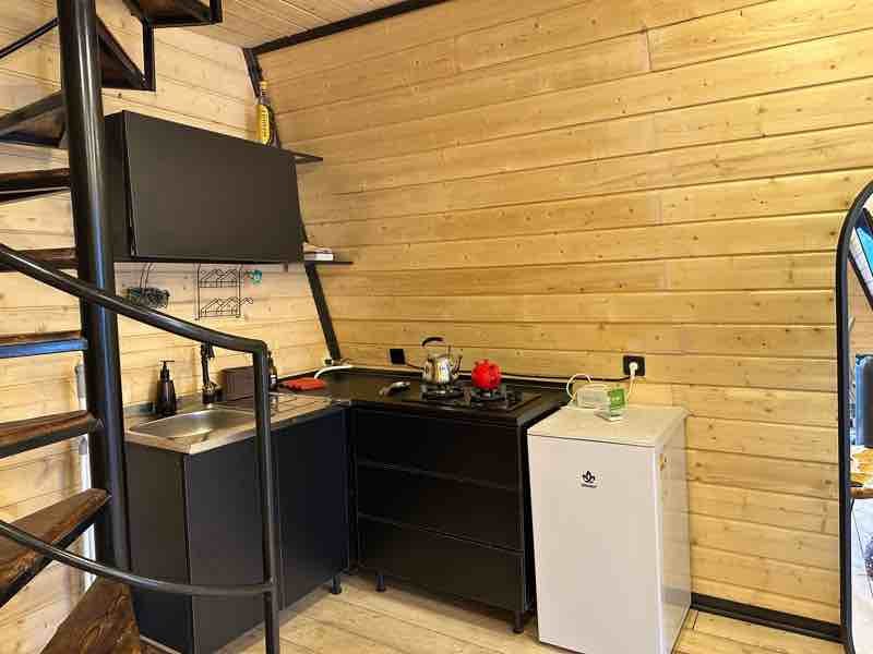 کلبه یک خوابه سوئیسی جکوزی دار چوبینه ۱ - انتخاب عنوان تصویر
