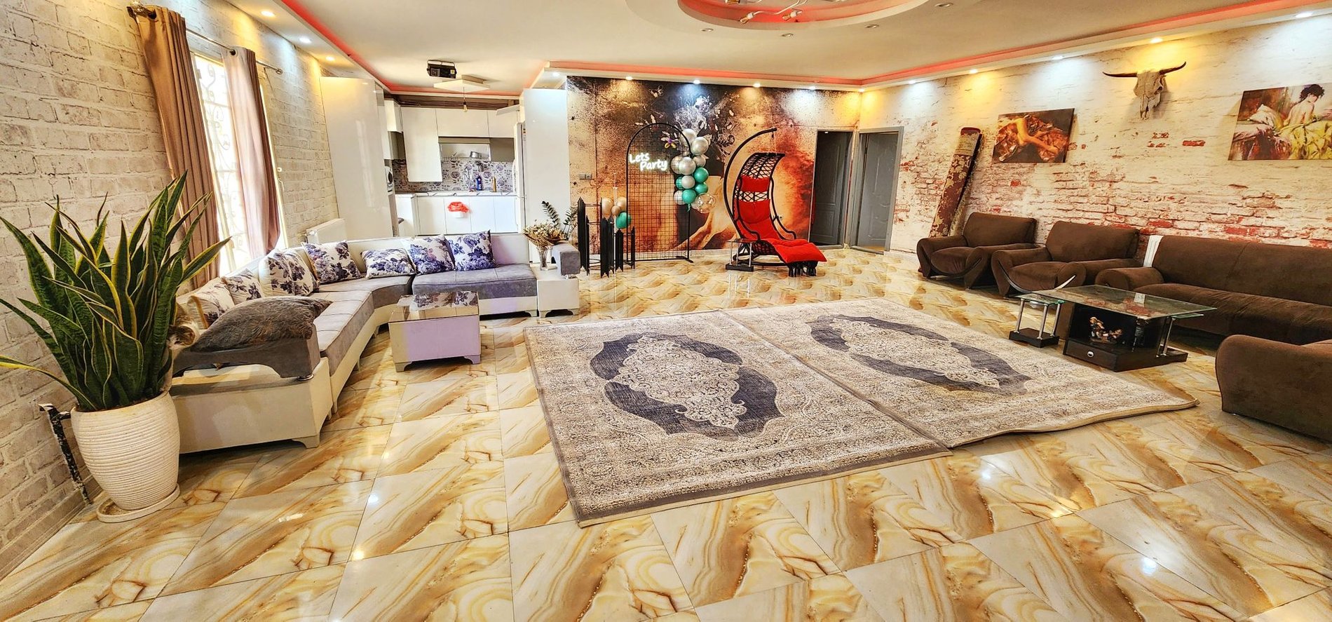 یک خوابه استخردار آبگرم باغ بهاران