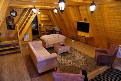 کلبه دوخوابه سوئیسی ارکیده