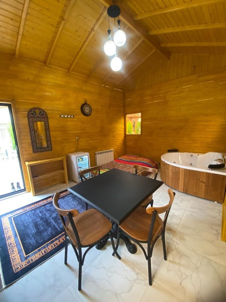 فلت جکوزی دار یاس