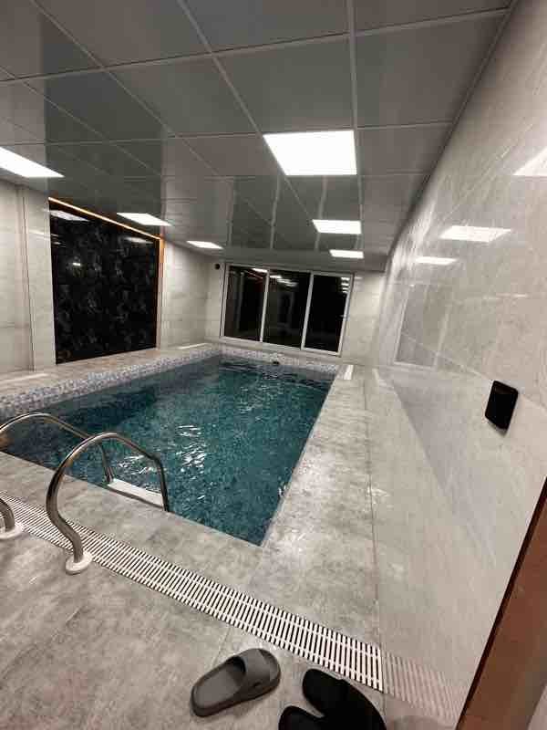 ویلا دوخوابه استخردار آبگرم باسمنج 1