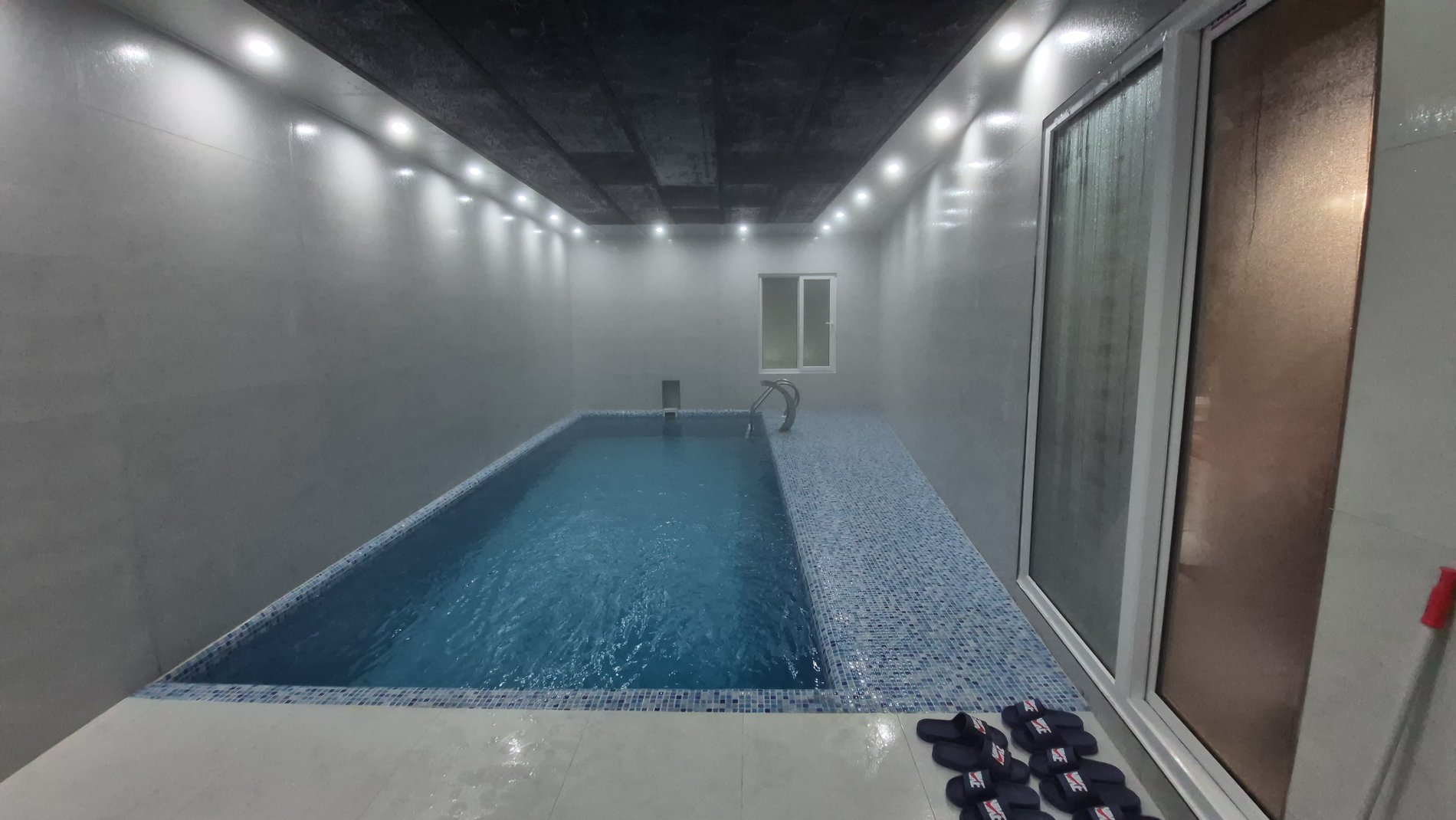 کلبه دوخوابه استخردار رضا 1