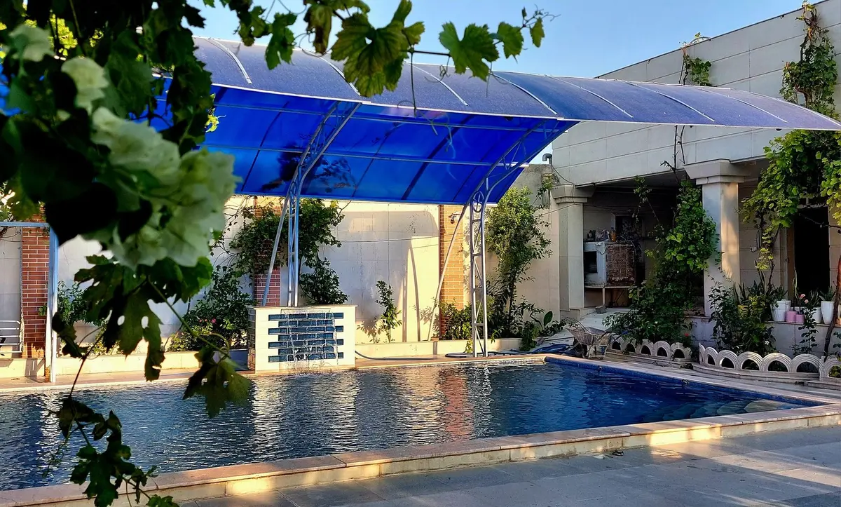 ویلا دوخوابه استخردار آبگرم عمارت مهستان