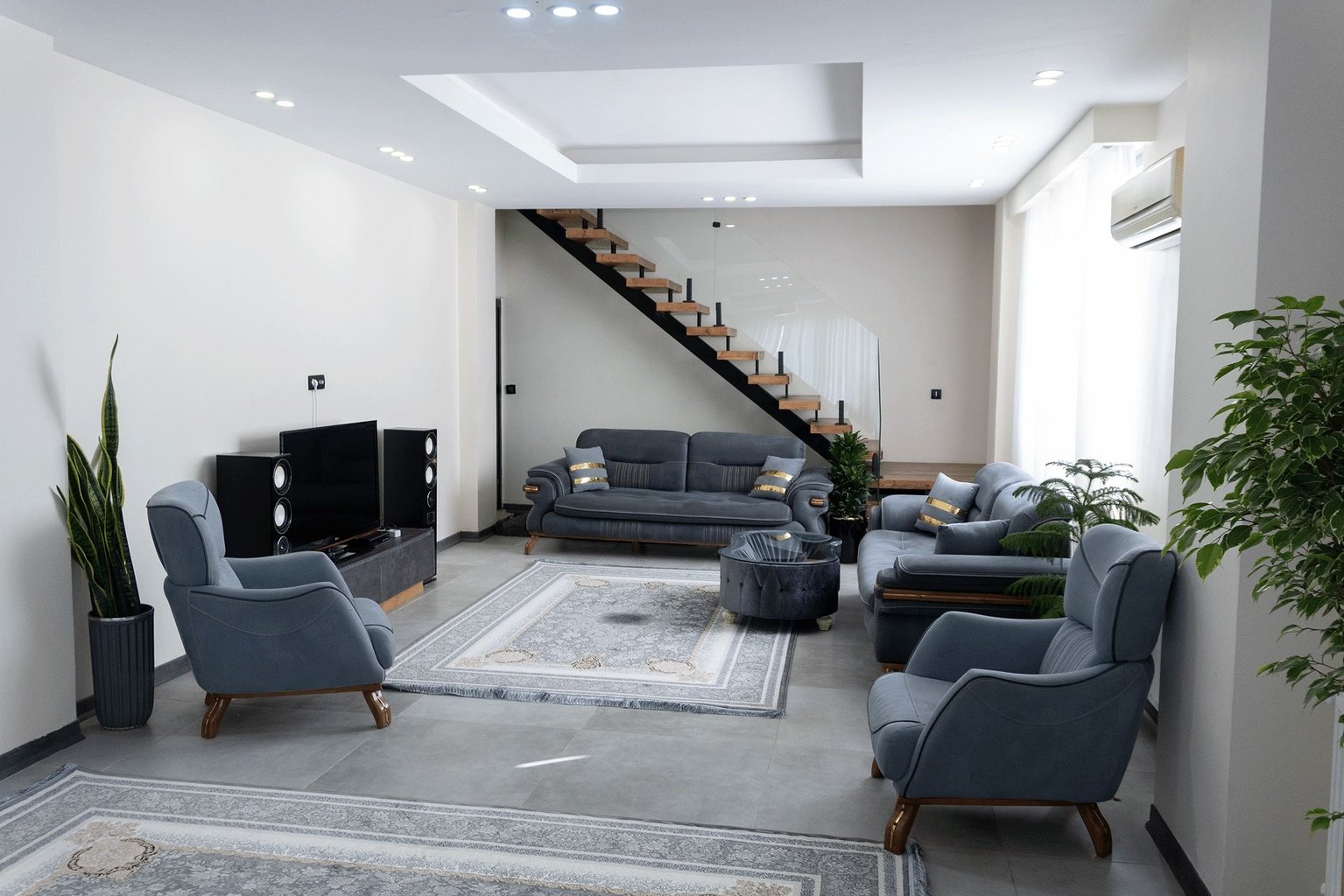 سه خوابه استخردار آبگرم لوتوس 2