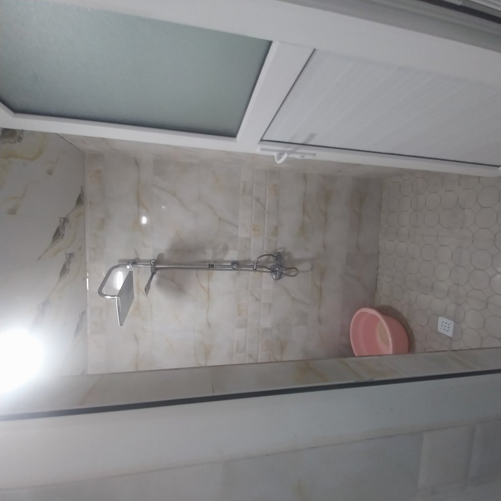 دوخوابه سوئیسی امیرعلی