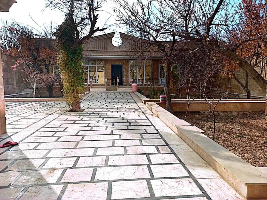 سه خوابه استخردار آبگرم یاس 4