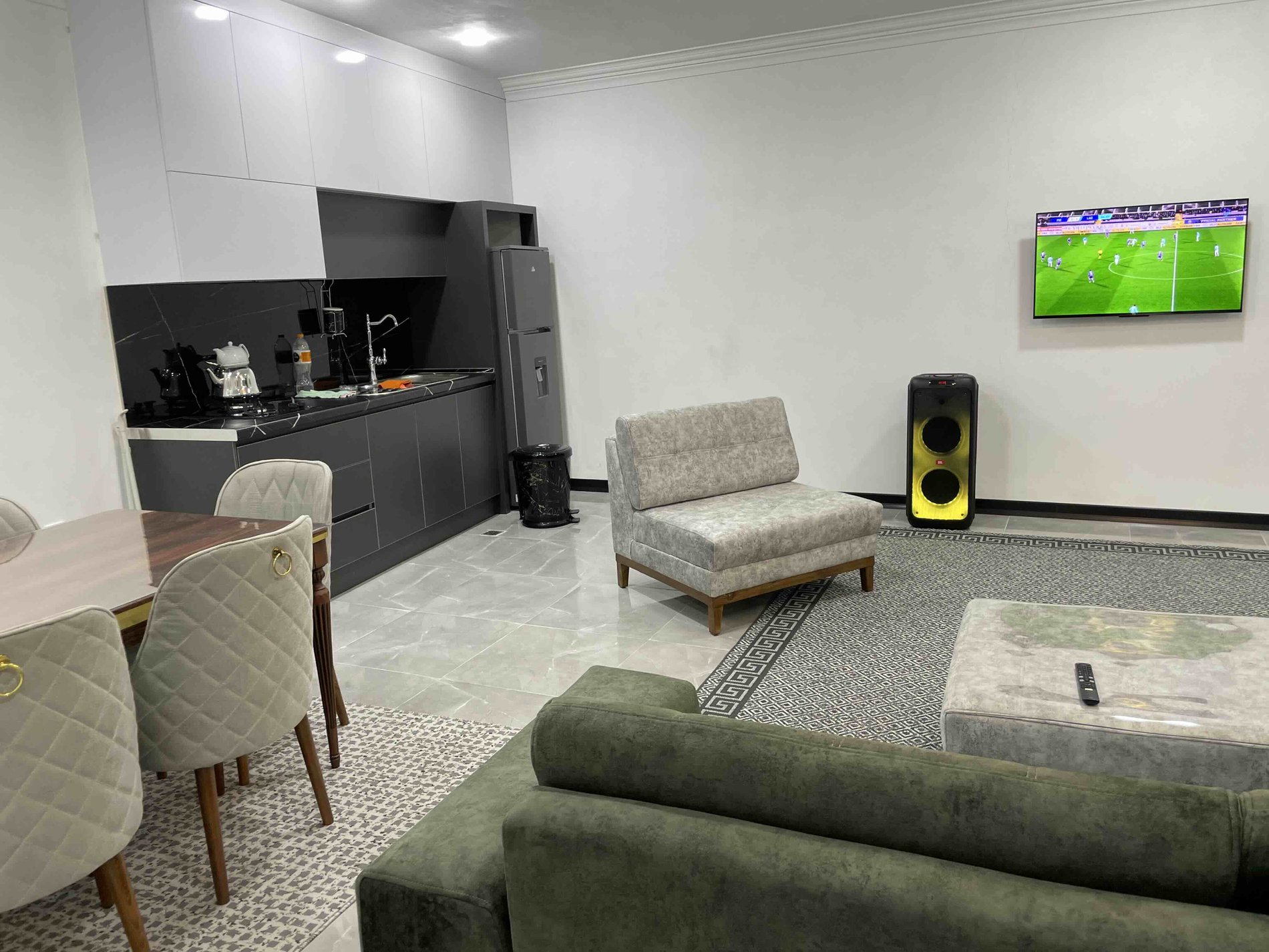 ویلا دوخوابه ساحلی استخردار آبگرم حسینی