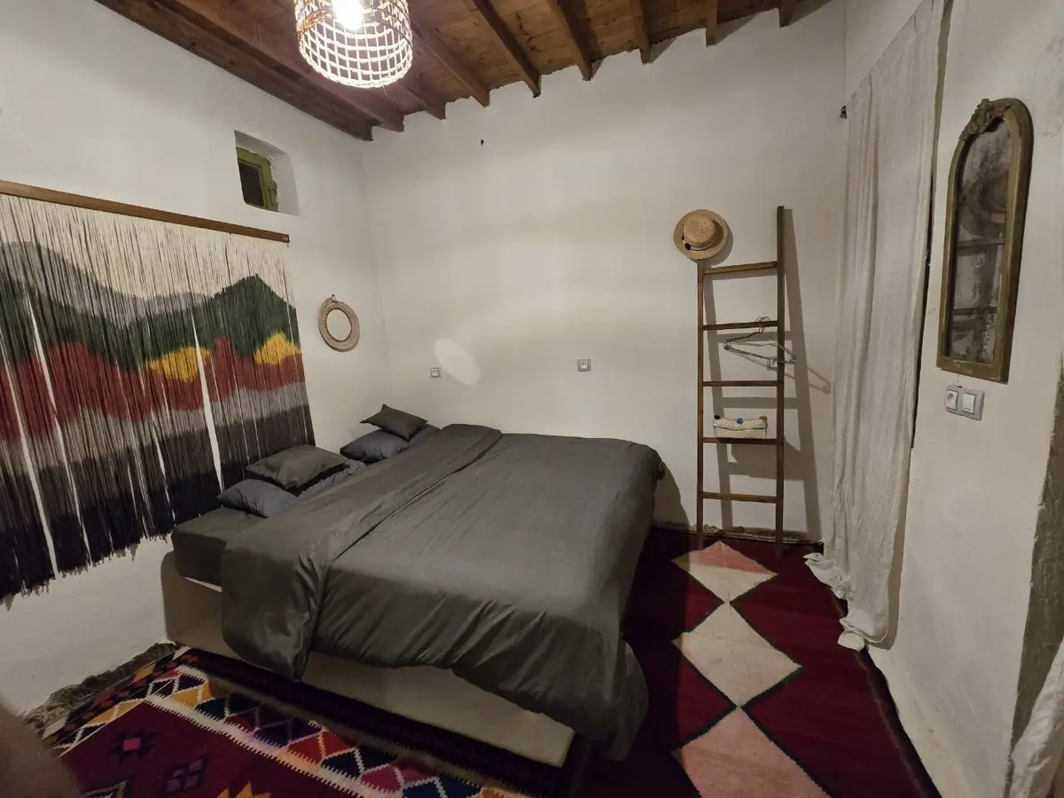 بوم گردی هورست - واحد خورشید - اتاق خورشید 