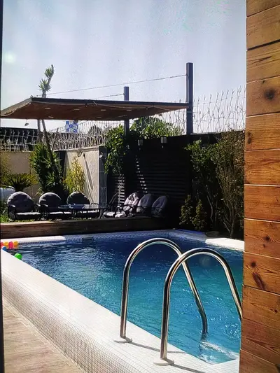 ویلا یک خوابه استخردار آران