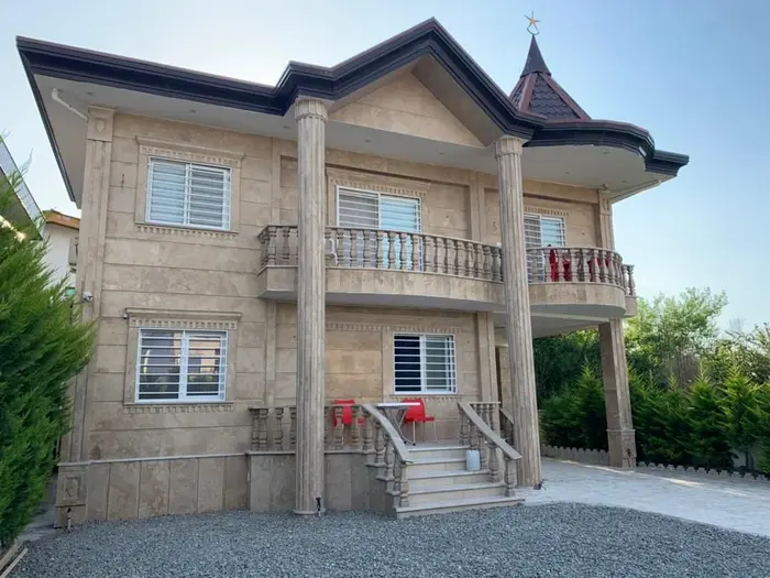 ویلا دوخوابه استخردار آبگرم واحدی