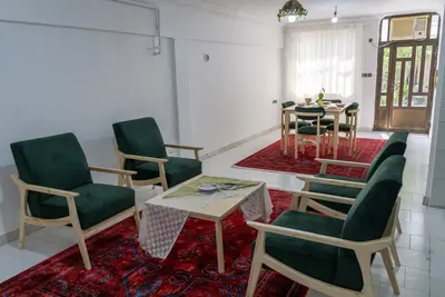 سوئیت دوخوابه خانه چیچیلاس