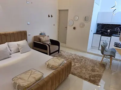 سوئیت فلت روم لند ۲