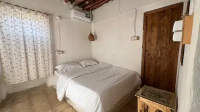 بومگردی چهارخوابه استخردار بارح