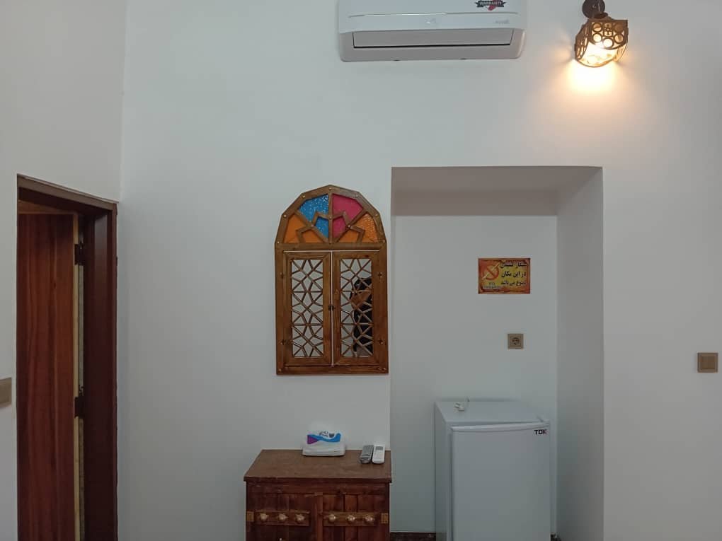 بومگردی یزدان - واحد 9