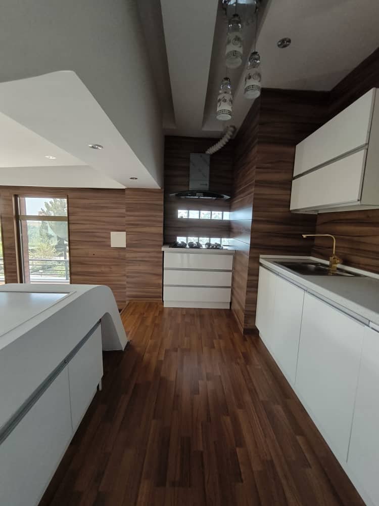 پنج خوابه استخردار عمارت پرواز