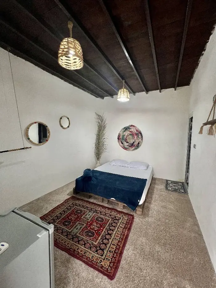 بوم گردی لهر - واحد گل ابریشم -   