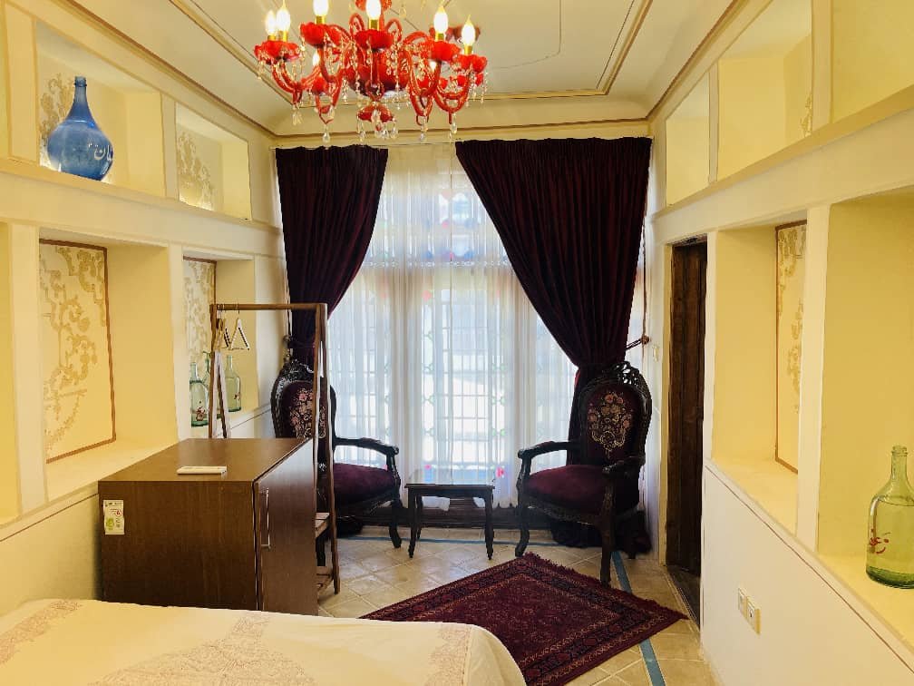 خانه بهشتیان - واحد شب بو