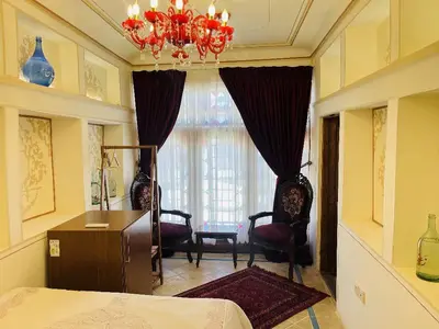 اقامتگاه سنتی خانه بهشتیان - واحد شب بو