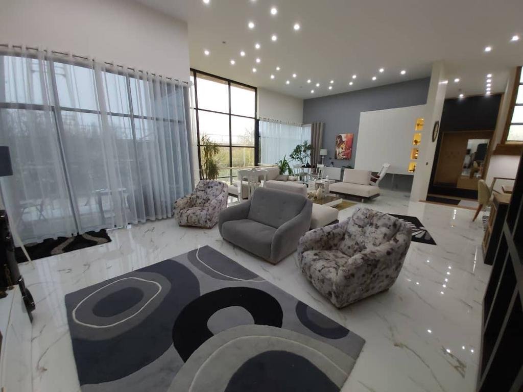 سه خوابه ارغوان 1 گمنام