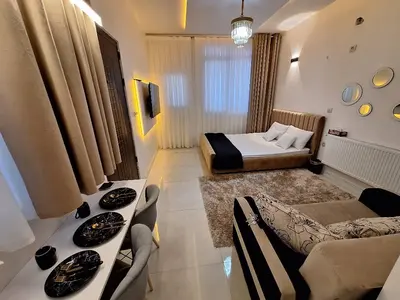 سوئیت فلت روم لند ۱