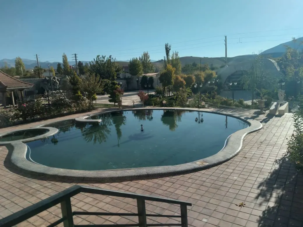 ویلا پنج خوابه استخردار عمارت پرواز -   