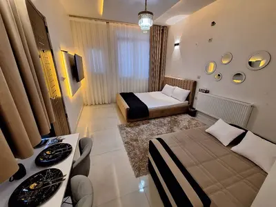 سوئیت فلت روم لند ۱