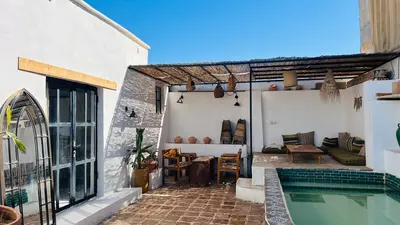 ویلا دوخوابه ساحلی هور