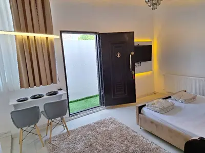 سوئیت فلت روم لند ۲