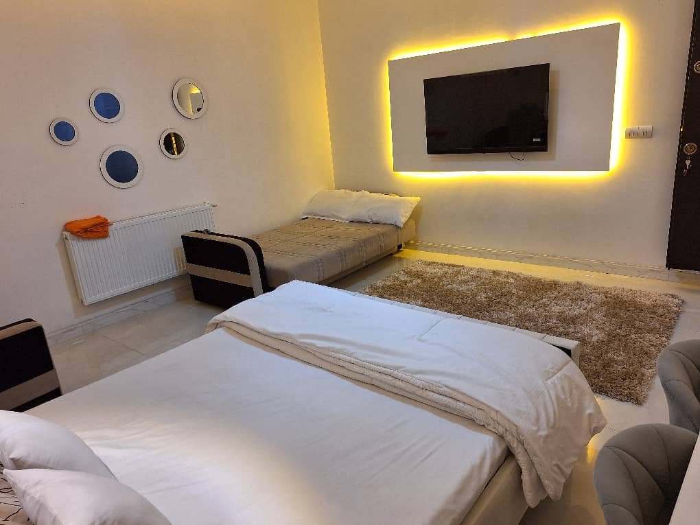 فلت روم لند ۳