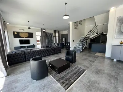 ویلا چهارخوابه استخردار چهارفصل منصوری