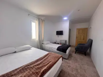 بومگردی ساحلی خماسی هنگام - واحد سه تخته 1