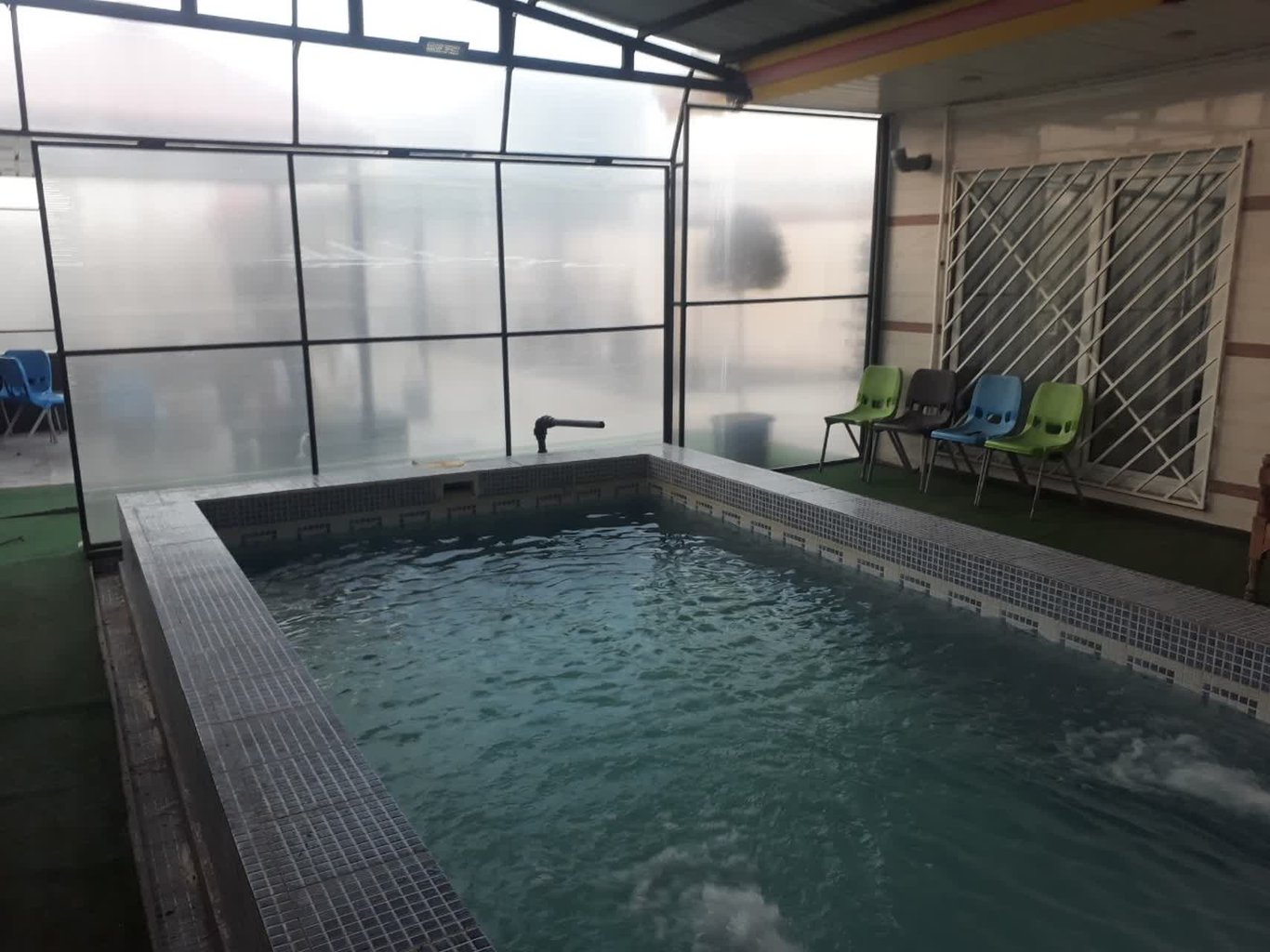 یک خوابه استخردار آبگرم محمدی