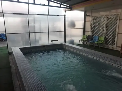 ویلا یک خوابه استخردار آبگرم محمدی