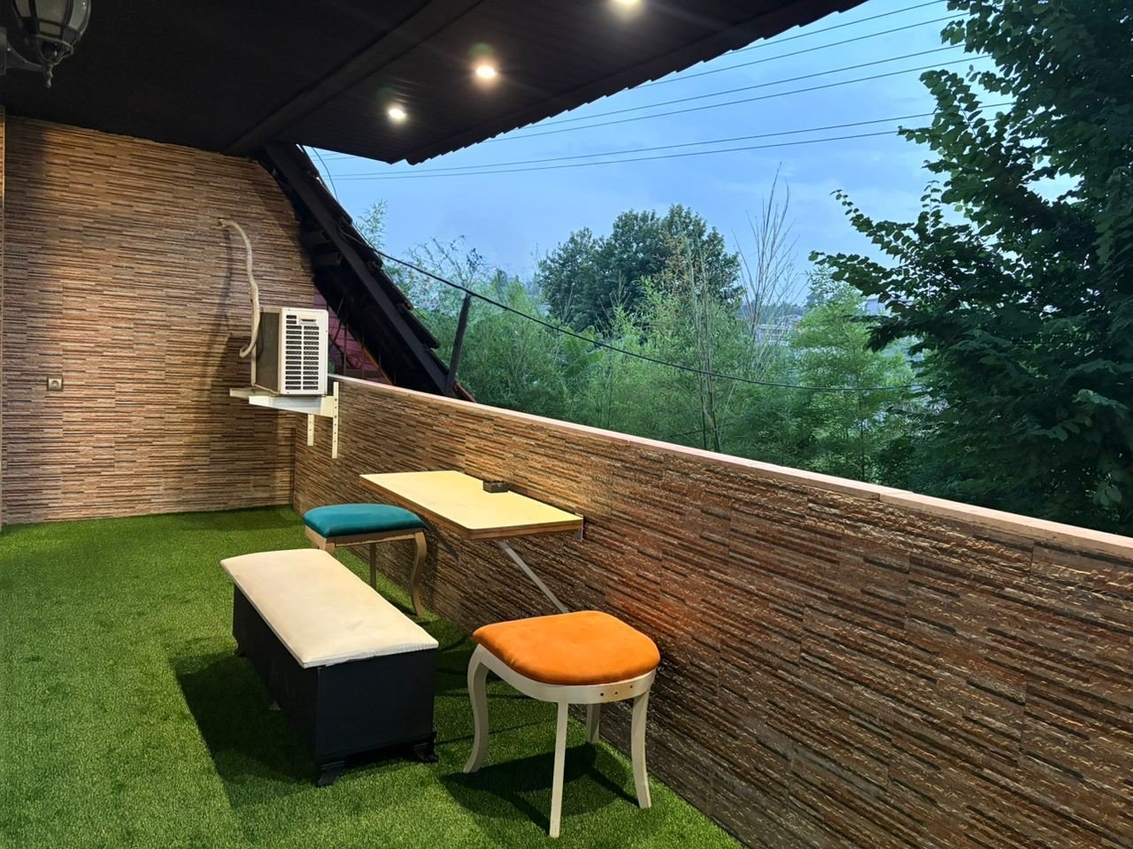 یک خوابه جنگلی جاده نظامی