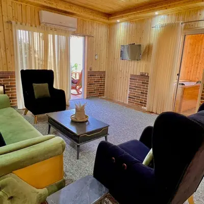 کلبه یک خوابه جکوزی دار پارسا