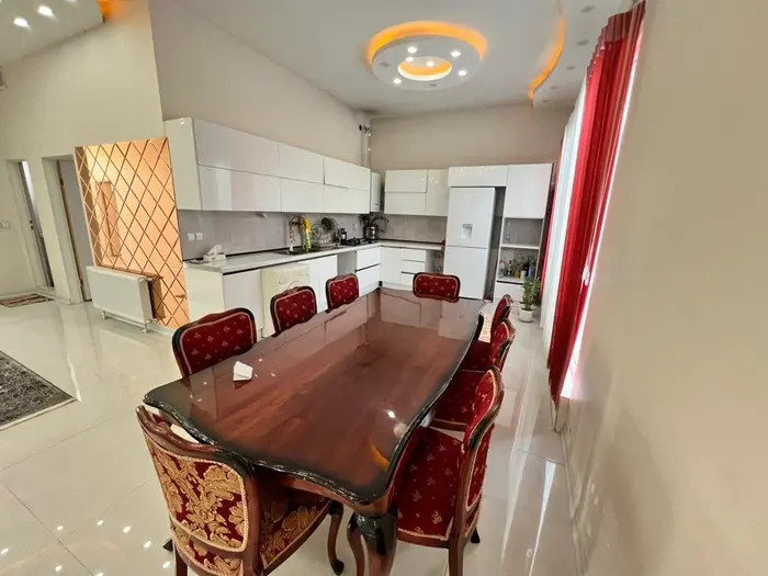 ویلا سه خوابه استخردار آبگرم سبا -     