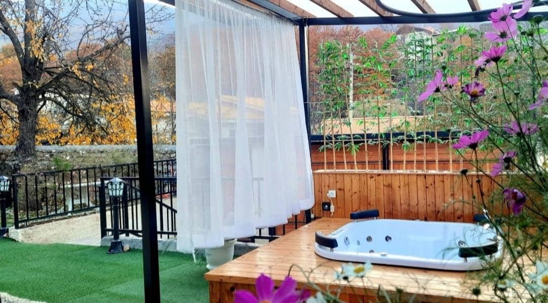 کلبه سه خوابه جکوزی دار بهشتِ کندلوس -    