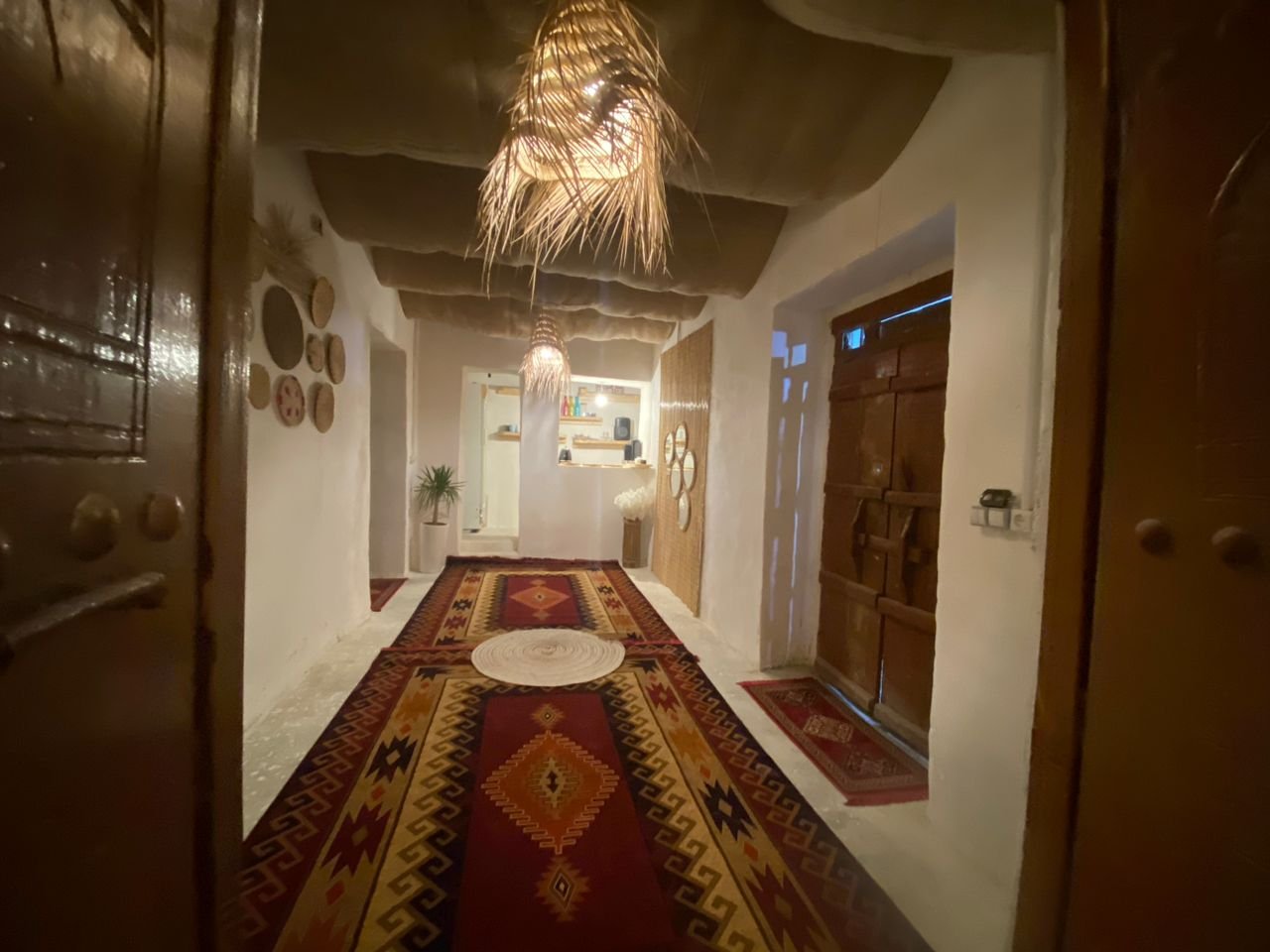 بومگردی عمارت سریر - واحد 2