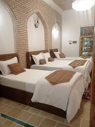 اقامتگاه سنتی خانه تاریخی نبوی - واحد عتیق