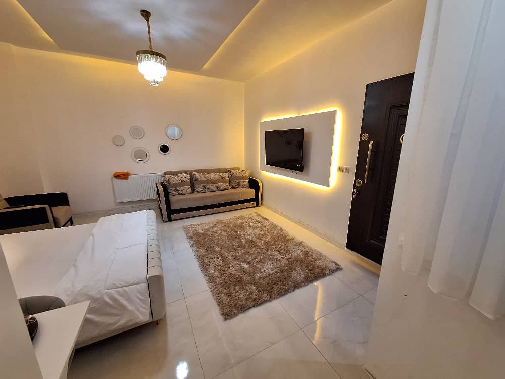 فلت روم لند ۳