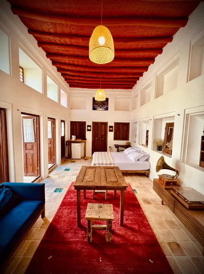 بوم گردی خانه مهرپویا - واحد شنبدی -    